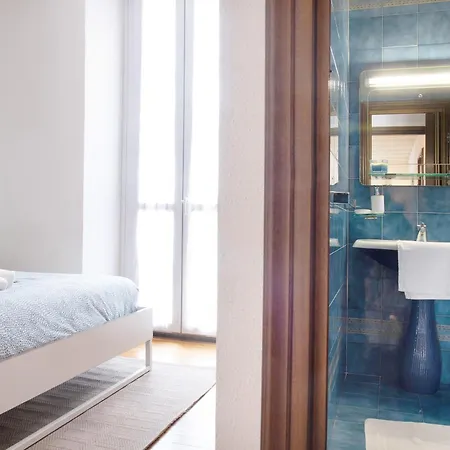 La Finestra Sul 2 Apartment *